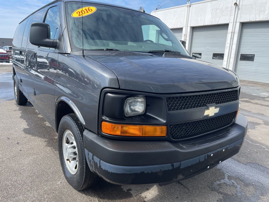 2016 Chevrolet Express Cargo 3500 Extended RWD