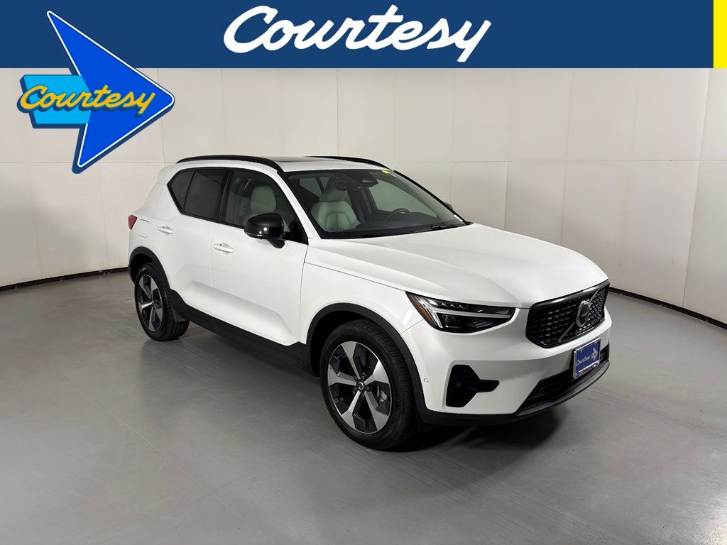 2026 Volvo XC40