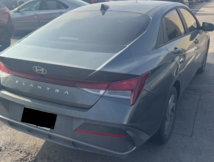 Thumbnail: 2024 Hyundai Elantra - 3