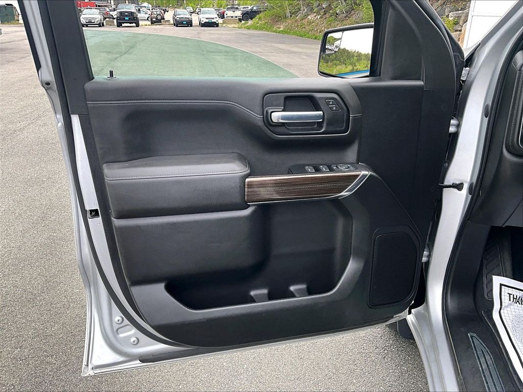 2021 Chevrolet Silverado 1500 — photo 9