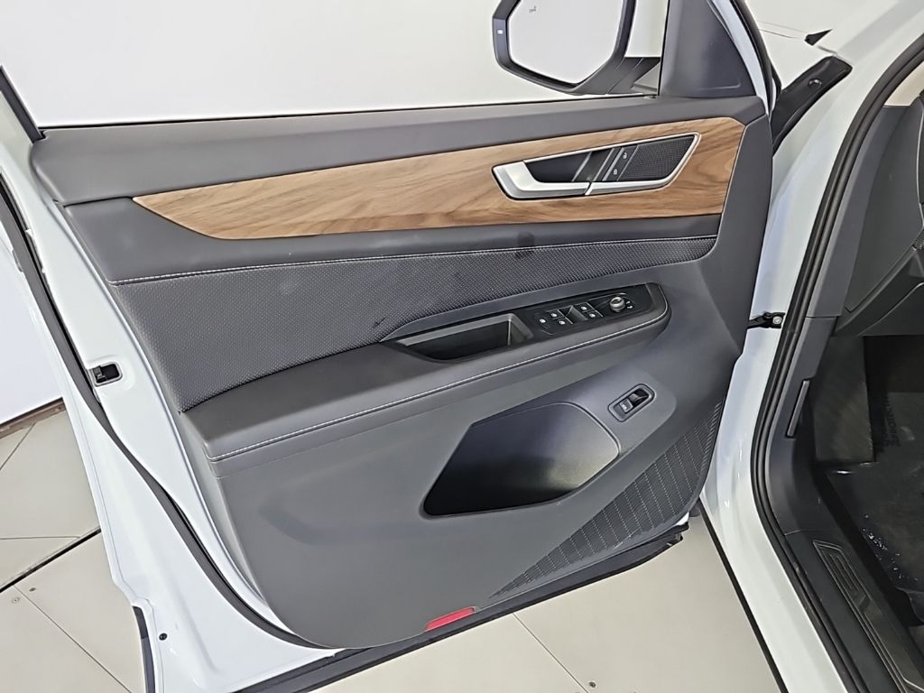 Thumbnail: 2025 Volkswagen Atlas - 11