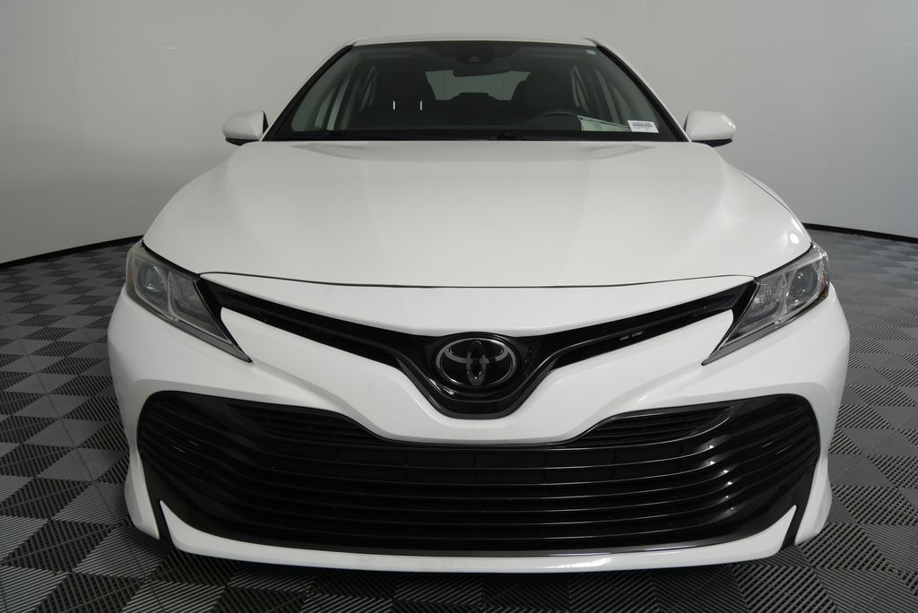 2020 Toyota Camry LE 10