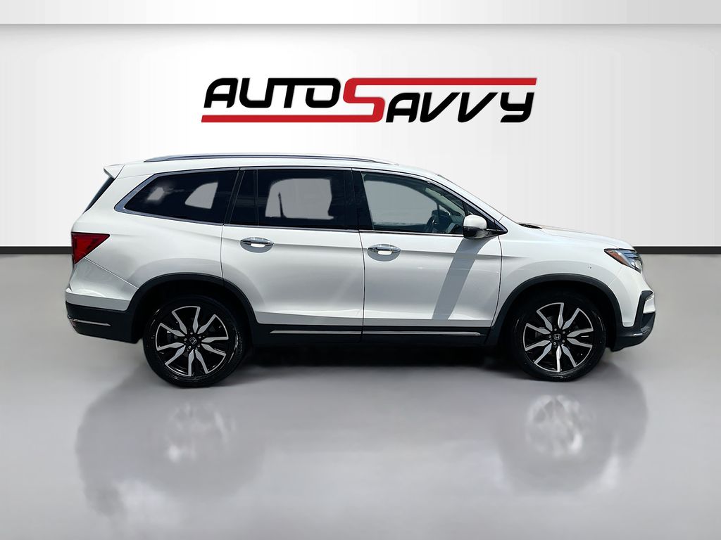 Used 2019 White Honda Touring image 8