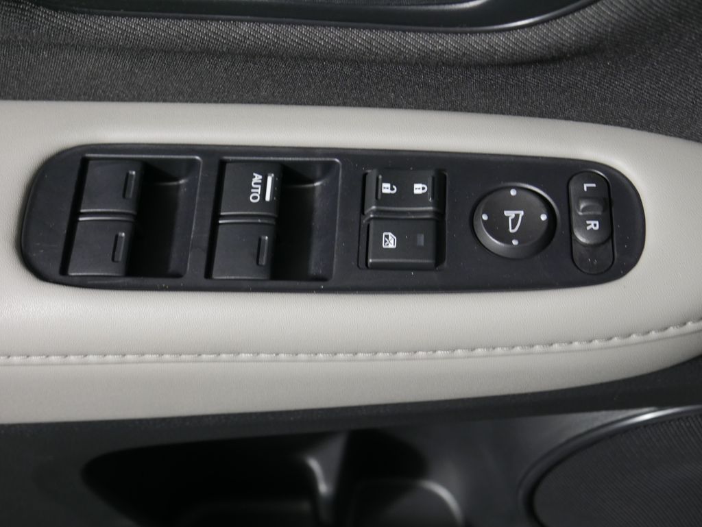 2022 Honda HR-V LX 28