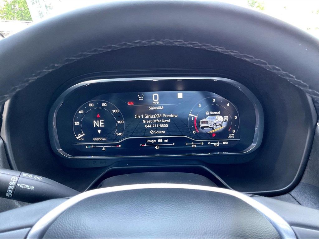 2023 GMC Yukon — photo 26