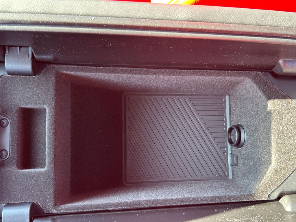 Thumbnail: 2026 BMW M5 - 29