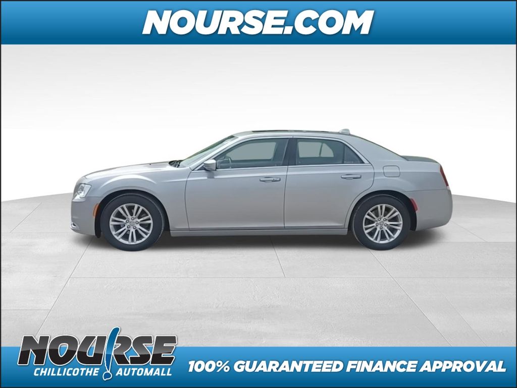 2017 Chrysler 300 Limited photo