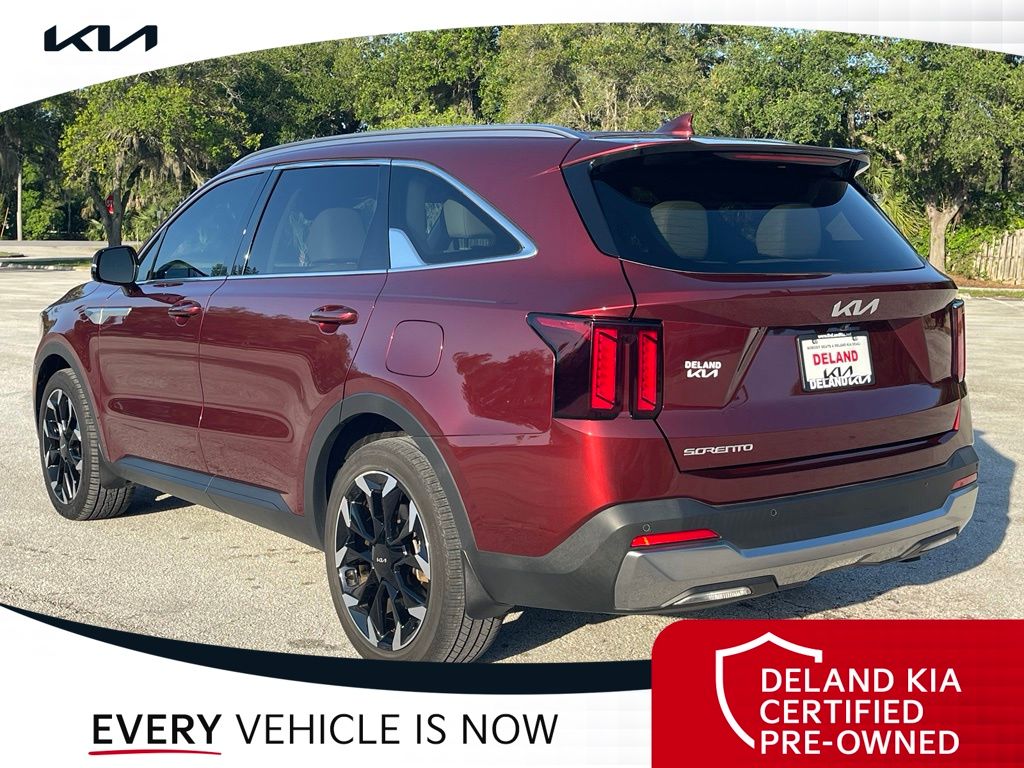 2024 Kia Sorento EX - Photo 12