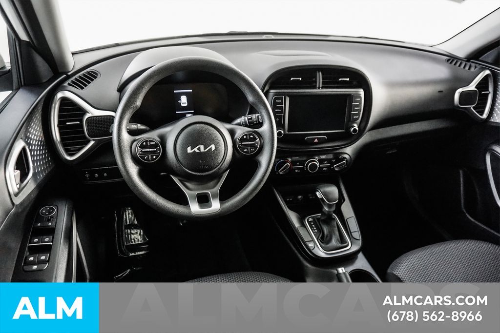 Used 2025 White Kia LX image 19