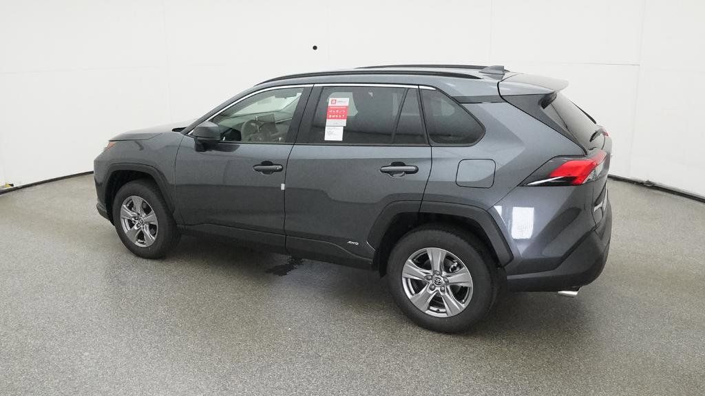Thumbnail: 2025 Toyota RAV4 - 29