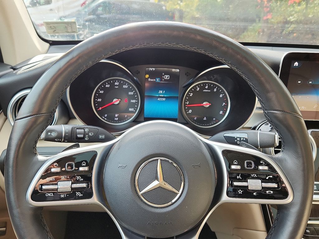 Thumbnail: 2021 Mercedes-Benz GLC - 18