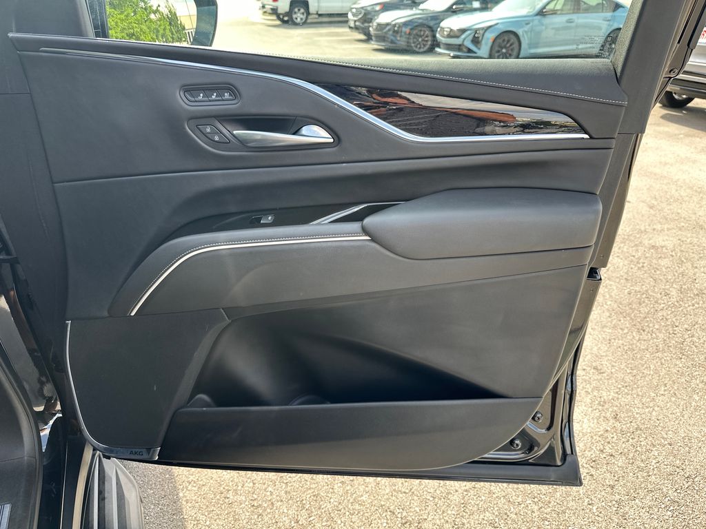 Used 2021 Black Cadillac Sport image 40