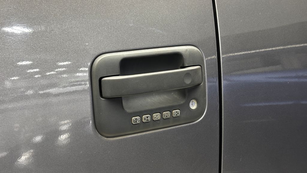 Thumbnail: 2010 Ford F-150 - 7