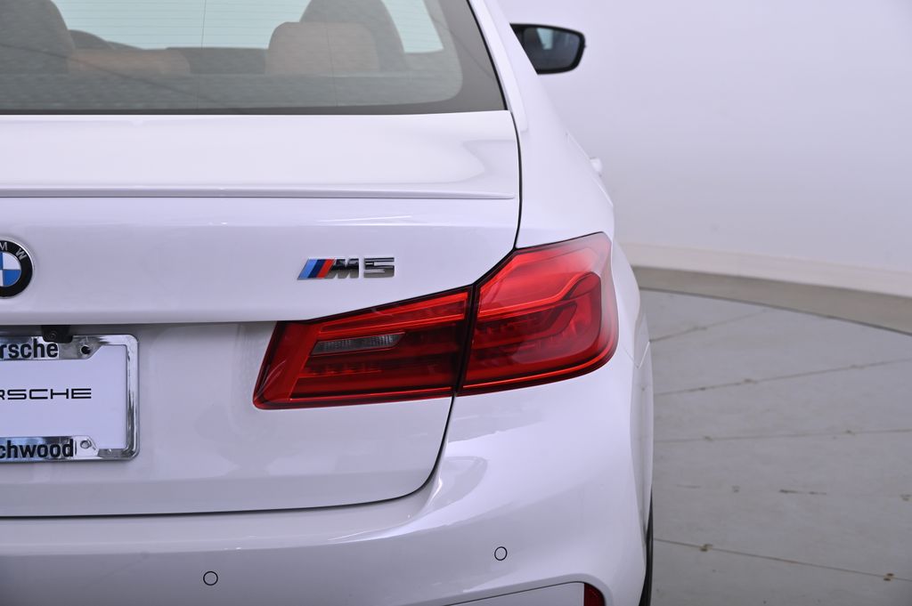 Thumbnail: 2020 BMW M5 - 14