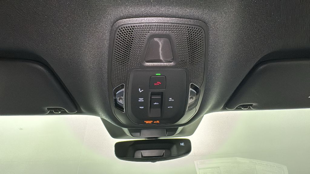 2025 Audi Q6 e-tron Premium 22