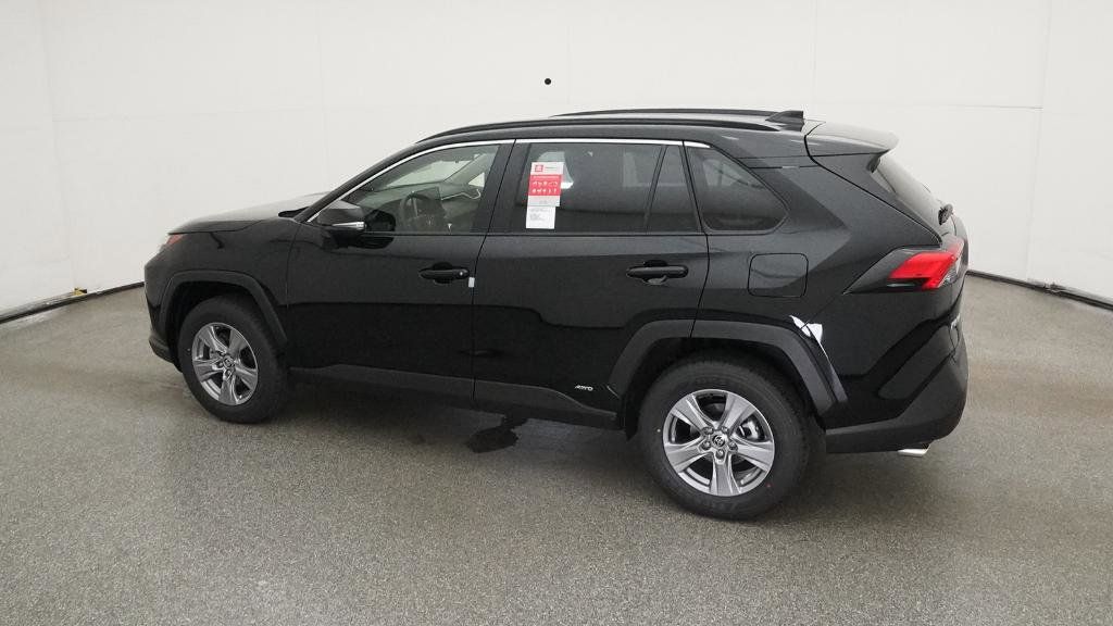 Thumbnail: 2025 Toyota RAV4 - 10