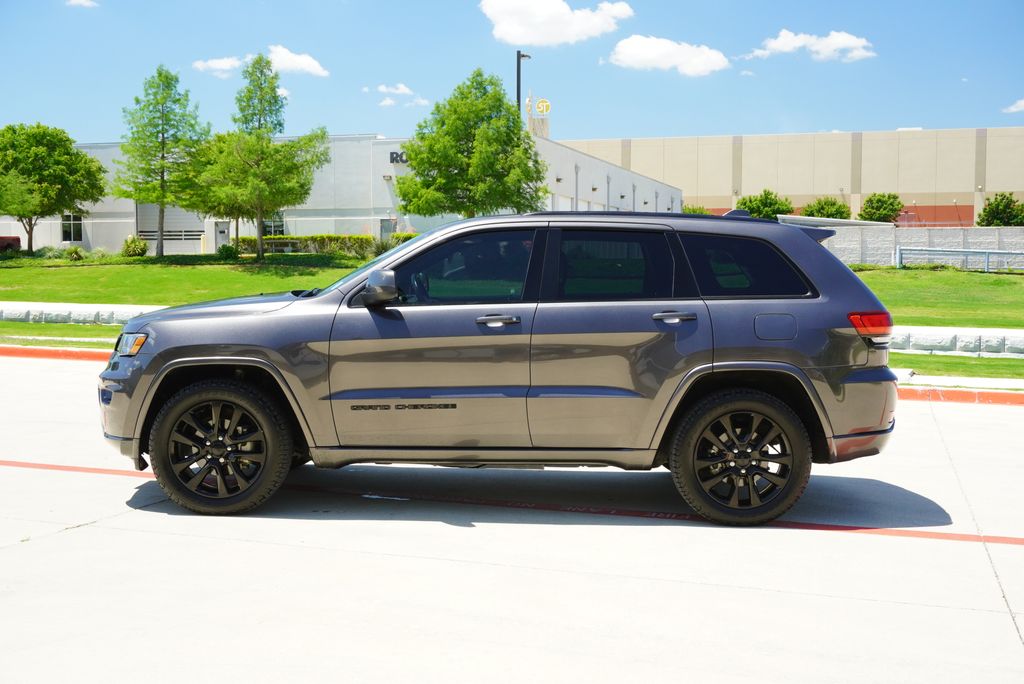 Used Car 2018 Jeep Grand Cherokee  Altitude For Sale Under $15,000 In Weatherford, Texas