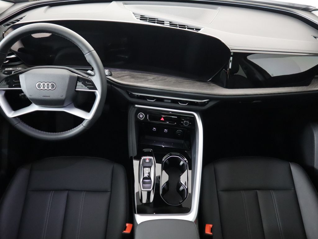 Thumbnail: 2025 Audi Q5 - 14