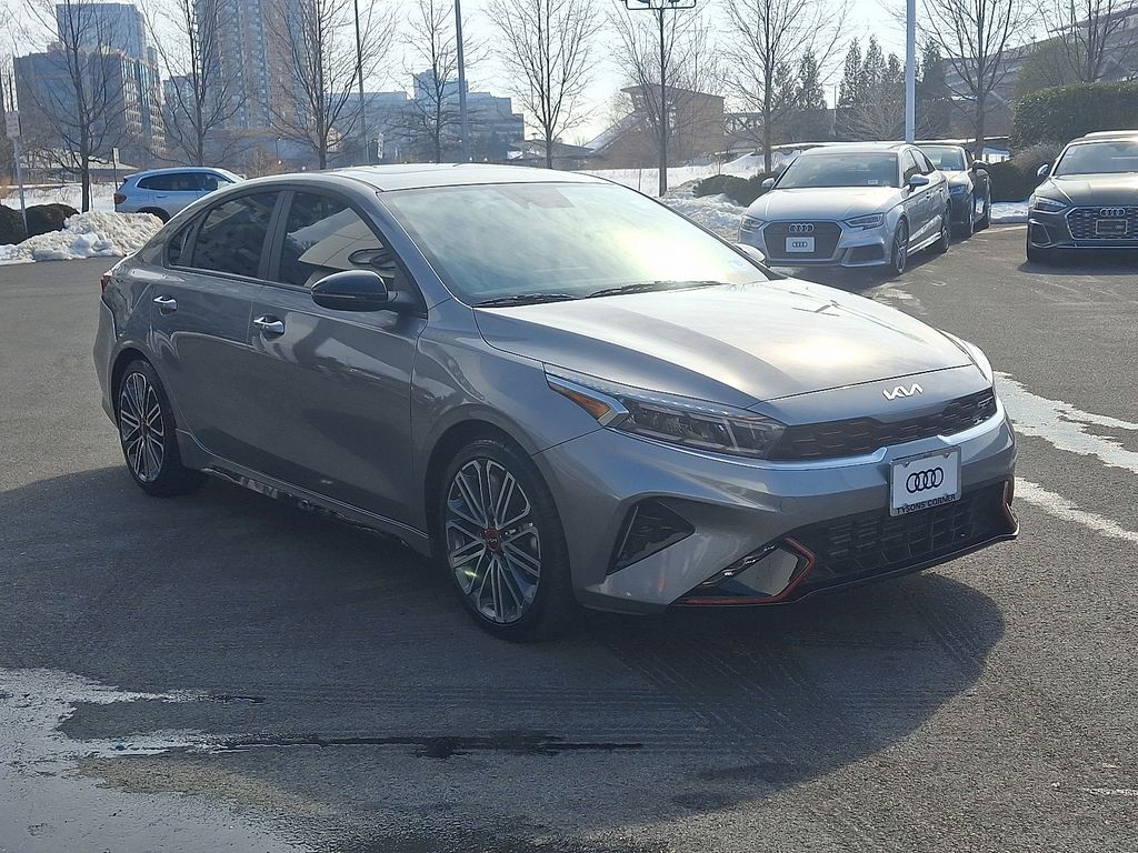 Thumbnail: 2024 Kia Forte - 3