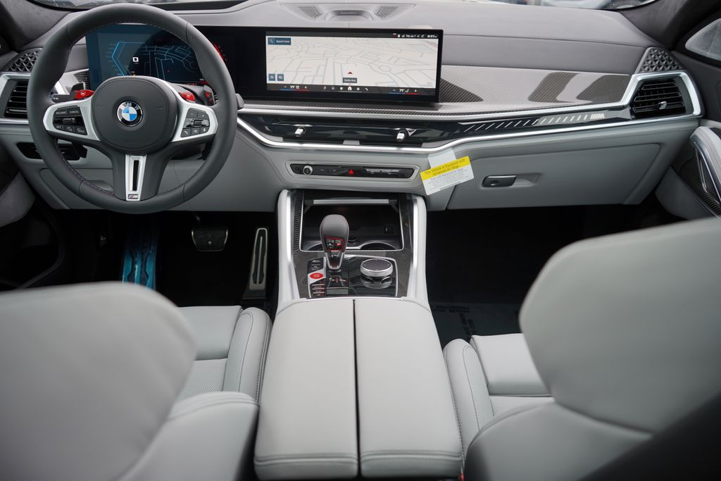 2025 BMW X6 M 13