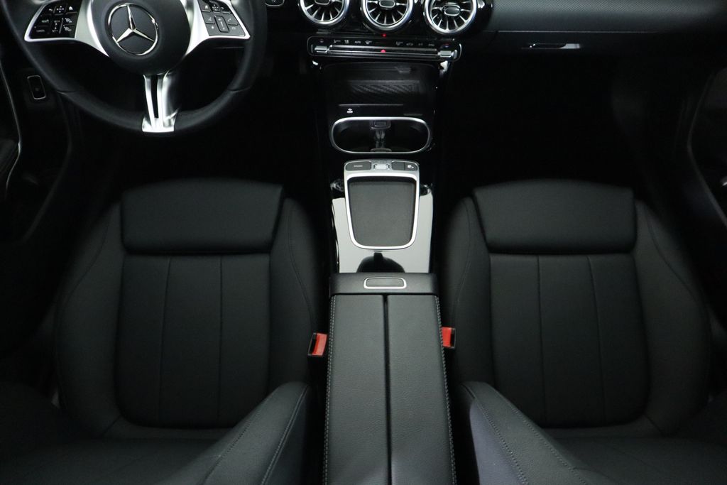 2025 Mercedes-Benz CLA 250 16
