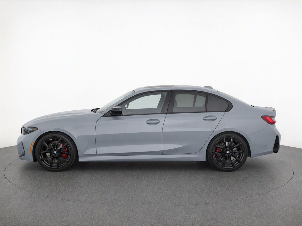 Thumbnail: 2026 BMW 3 Series - 2