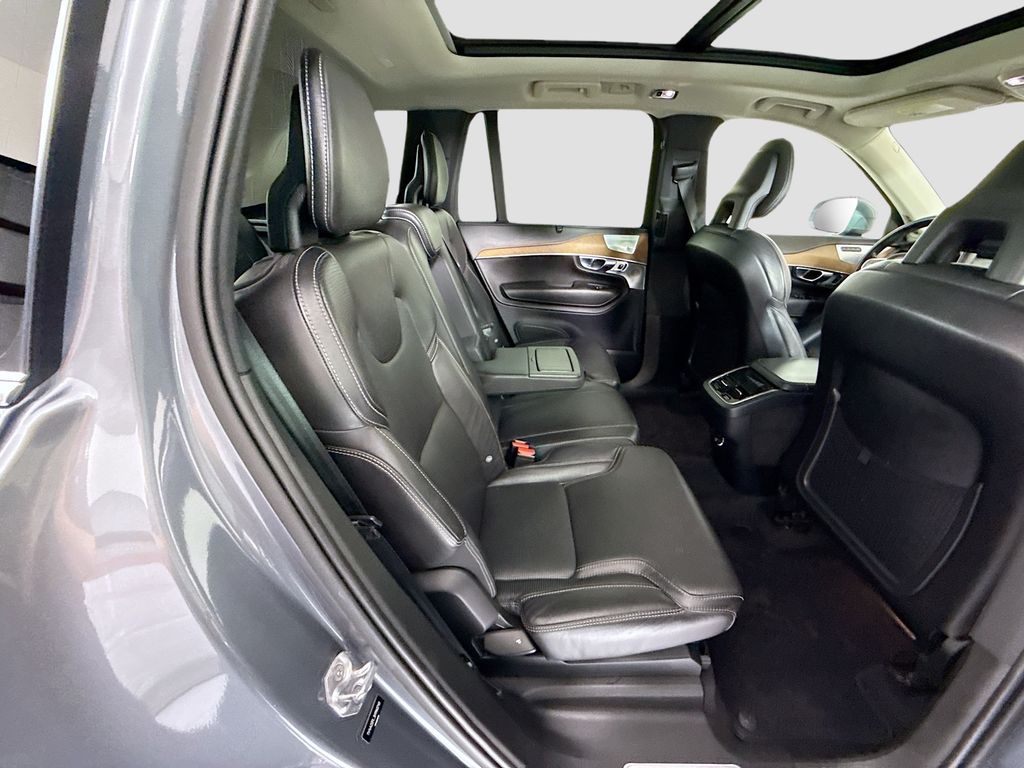 Thumbnail: 2017 Volvo XC90 - 22