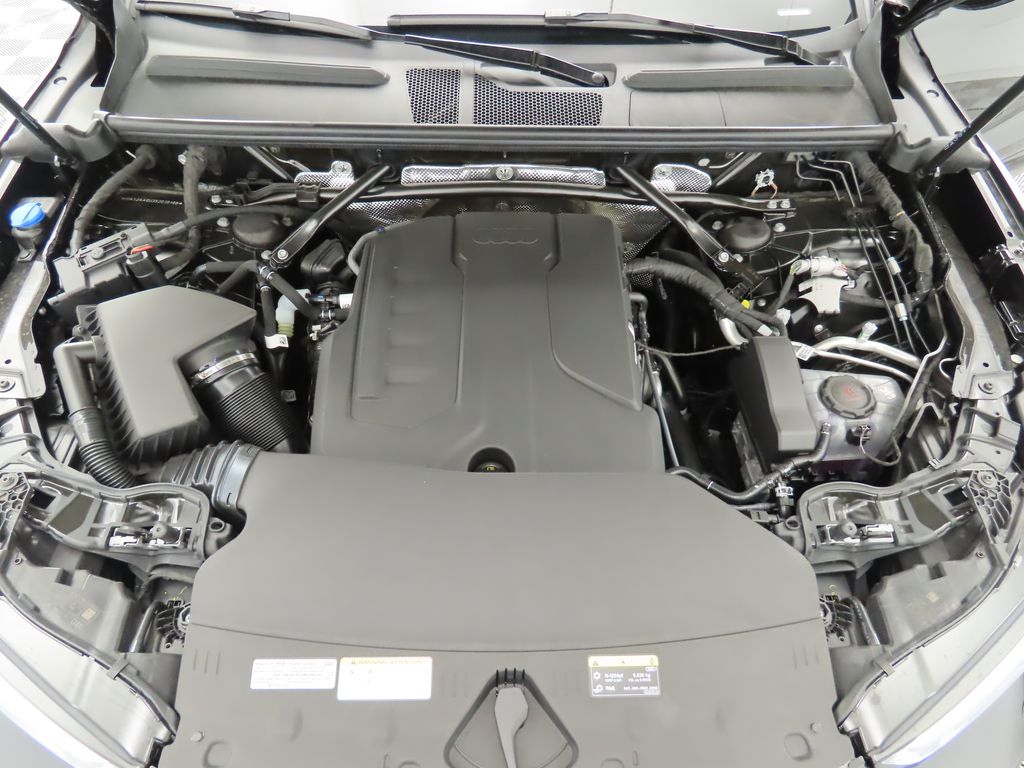 Thumbnail: 2025 Audi Q5 - 31