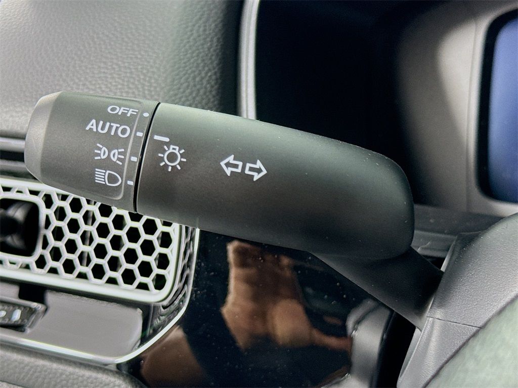 2025 Honda Civic Hybrid Sport photo