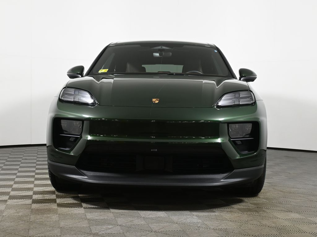 Thumbnail: 2025 Porsche Macan - 10