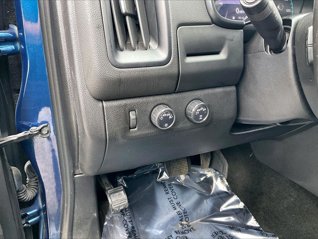 2019 Chevrolet Colorado — photo 25