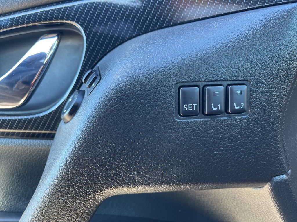 Thumbnail: 2019 Nissan Rogue - 12