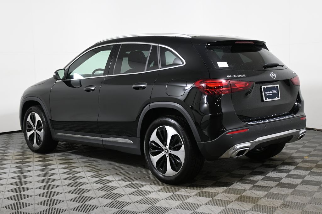 Thumbnail: 2026 Mercedes-Benz GLA - 5