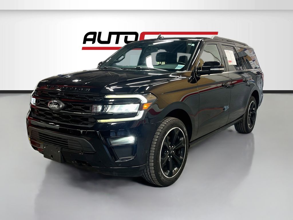 Used 2022 Black Metallic Ford Limited image 3