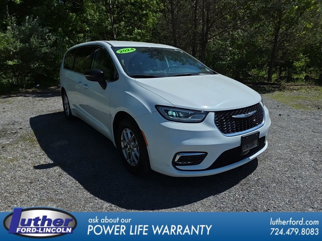 2024 Chrysler Pacifica Touring L FWD