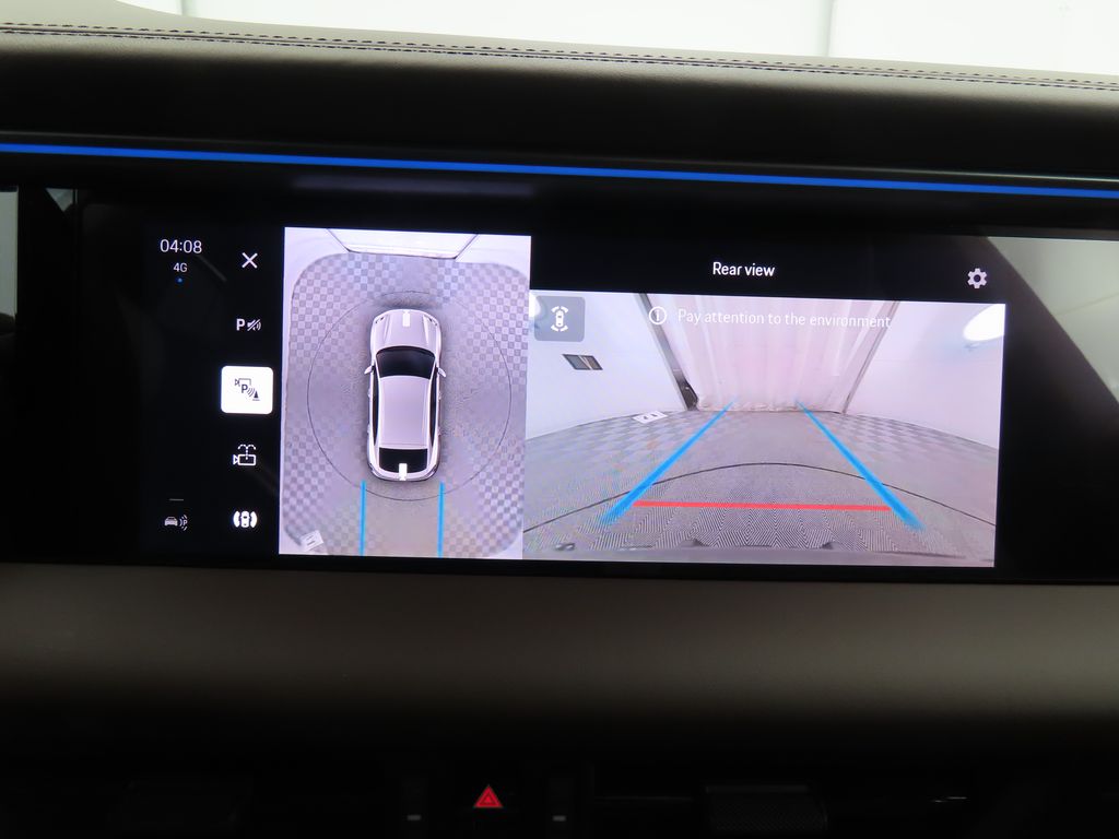 Thumbnail: 2025 Porsche Macan - 19