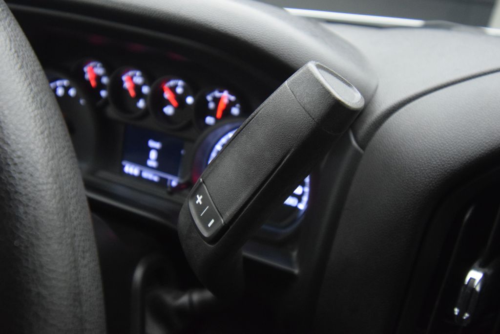 used 2024 Chevrolet Silverado 1500 car, priced at $33,400