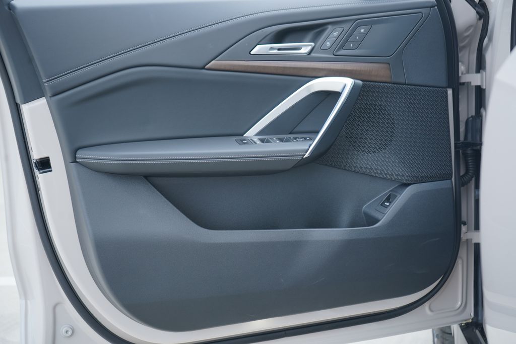 Thumbnail: 2026 BMW X1 - 8