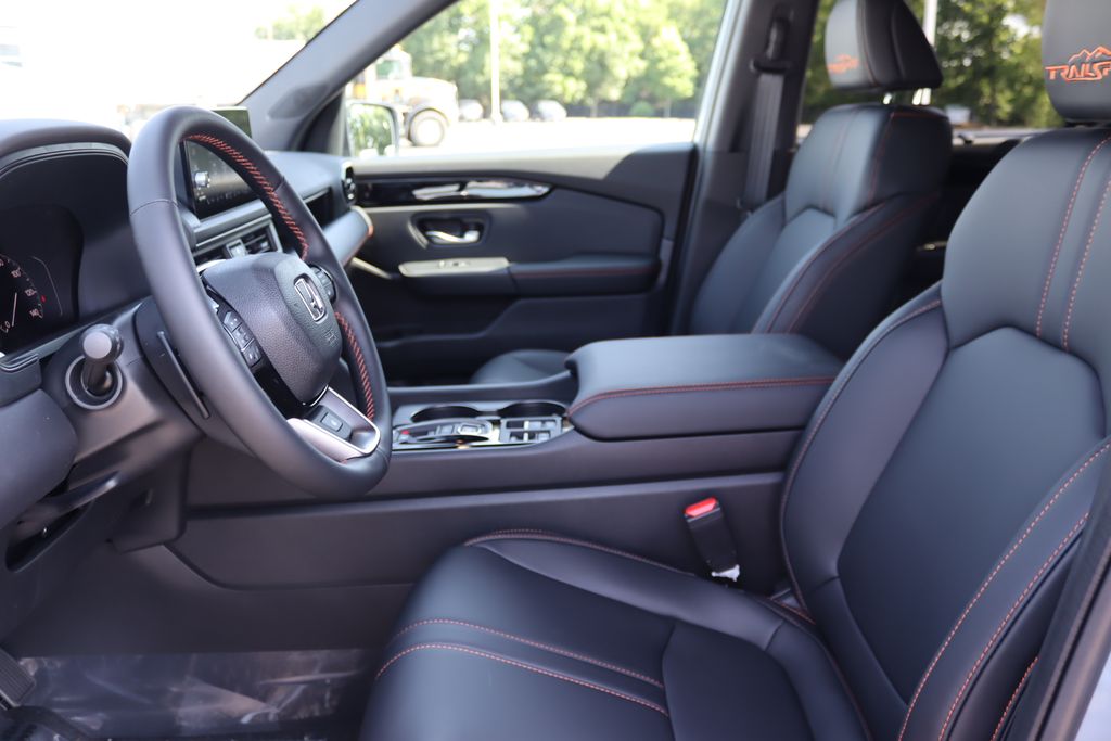 Thumbnail: 2025 Honda Pilot - 31