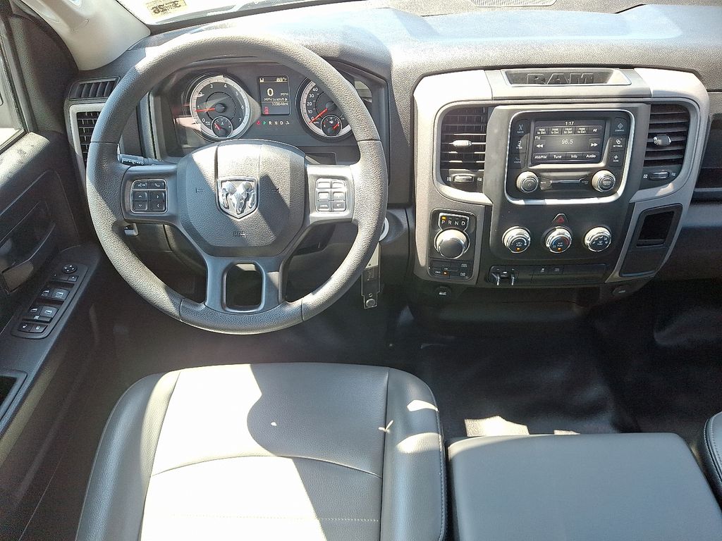 Thumbnail: 2021 RAM 1500 Classic - 11