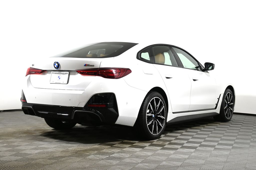 Thumbnail: 2025 BMW i4 - 7