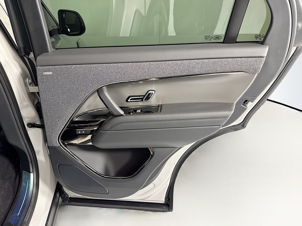 Thumbnail: 2026 Land Rover Range Rover Sport - 29