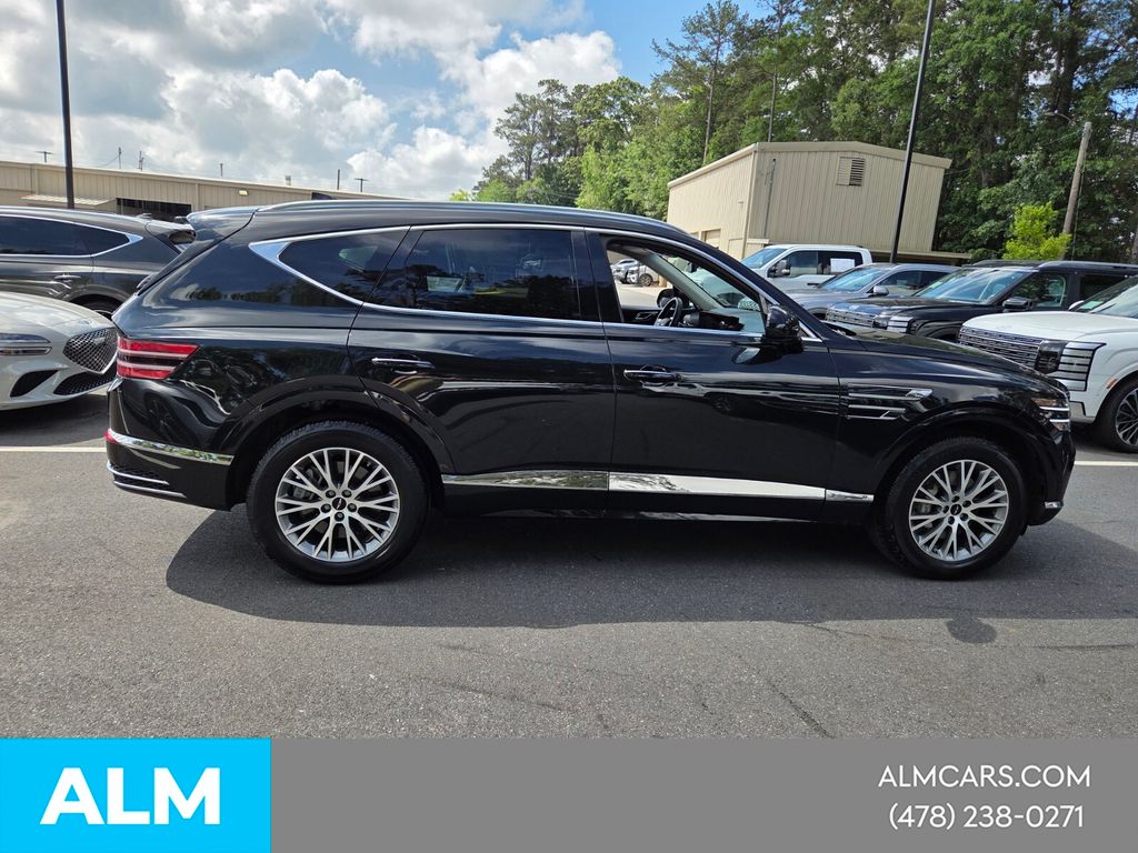 Used 2025 Black Genesis 2.5T image 14