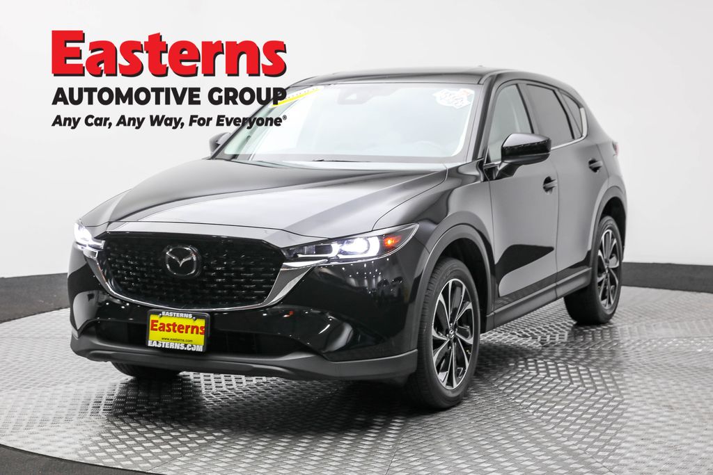 2022 Mazda CX-5 S Premium package's photo
