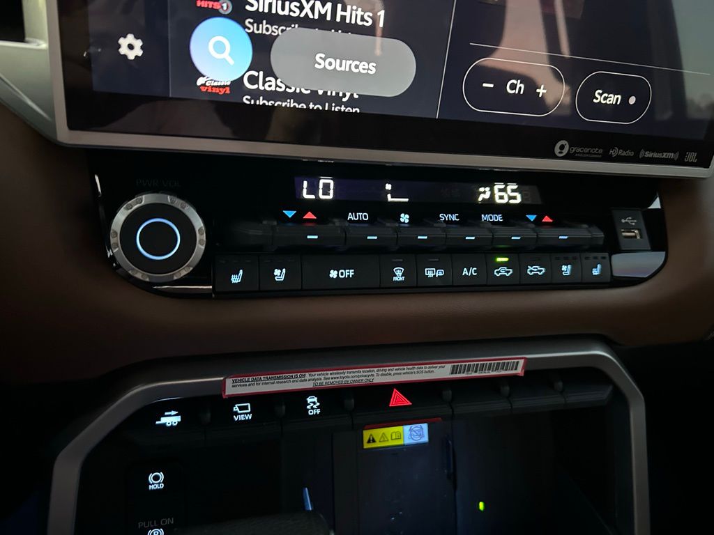 Thumbnail: 2024 Toyota Tundra - 27