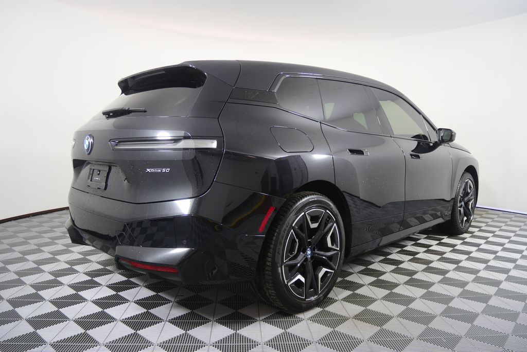 Thumbnail: 2024 BMW iX - 3