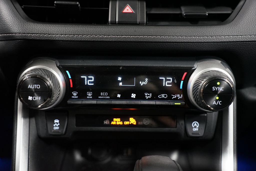 Thumbnail: 2023 Toyota RAV4 - 20
