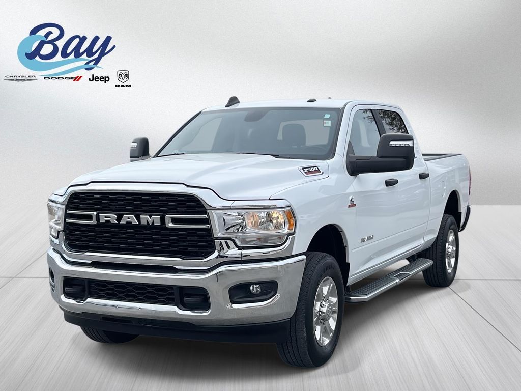 Bright White Clearcoat 2024 RAM 2500 Big Horn Crew Cab 4WD Pickup Truck Four-Wheel Drive 6-Speed Automatic