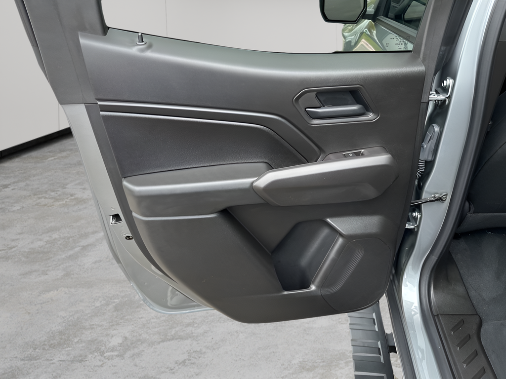 Used Car 2025 Chevrolet Colorado  Work Truck For Sale Under $35,000 In Austin, Texas