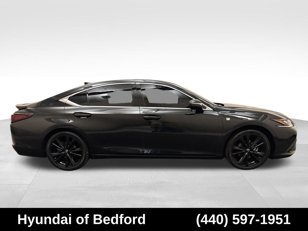 2024 Lexus ES 350 F Sport - Image 4